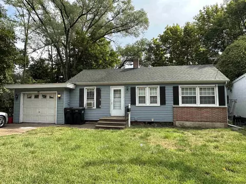 127 Bluff St, Beloit, WI 53511