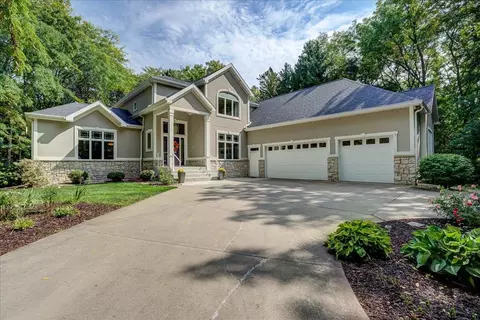 7688 Schiller Ct, Verona, WI 53593