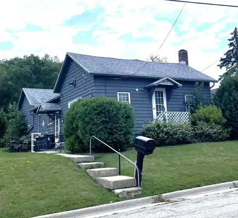812 17th St, Monroe, WI 53566