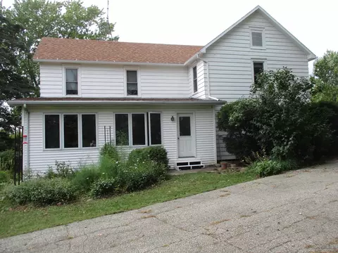 22312 Hancock Ln, Shullsburg, WI 53586
