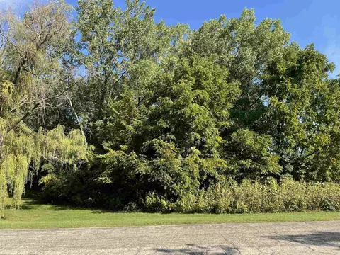 0 Clover Hill Dr, Waunakee, WI 53597