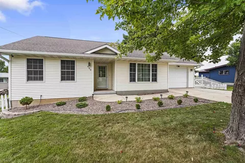 900 Augusta St, Linden, WI 53553