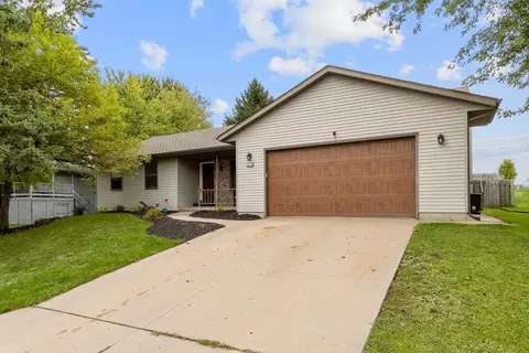 912 Liberty Dr, Deforest, WI 53532