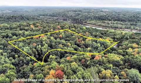 4 Sugar Bowl Lane, Wisconsin Dells, WI 53965