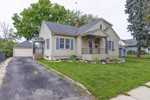 2216 7th St, Monroe, WI 53566