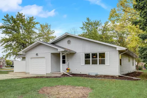 306 Cedar St, Sauk City, WI 53583