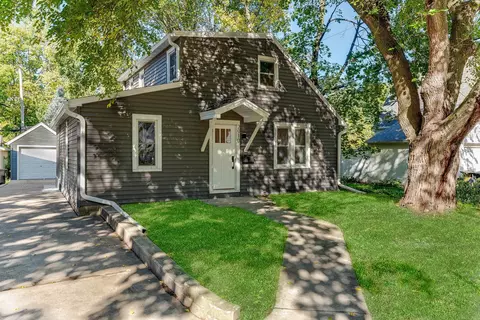 2910 Mckinley St, Madison, WI 53705