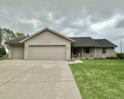 2488 Winthrop Dr, Janesville, WI 53546
