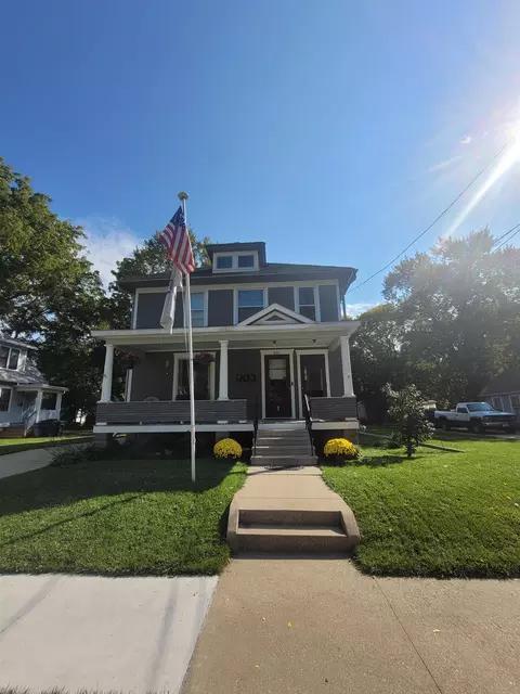 526 Eisenhower Ave, Janesville, WI 53545