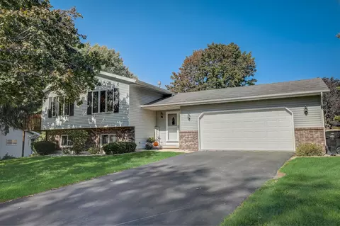 832 Lincoln Green Rd, Deforest, WI 53598