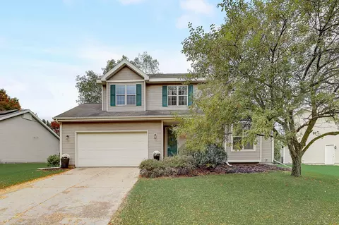 3204 Country Grove Dr, Madison, WI 53719