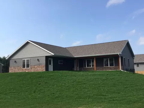 415 Mourning Dove Ct, Arena, WI 53503