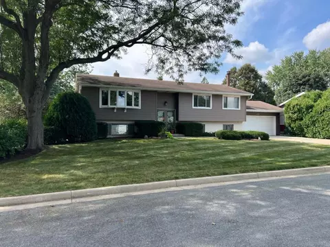 6610 Schneider Pl, Mcfarland, WI 53558