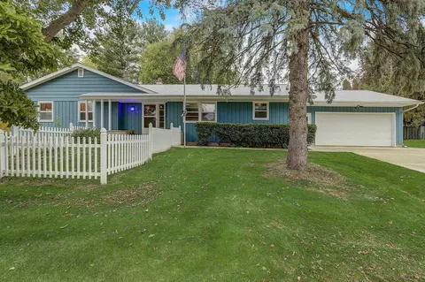 111 Strangeway Ave, Lodi, WI 53555