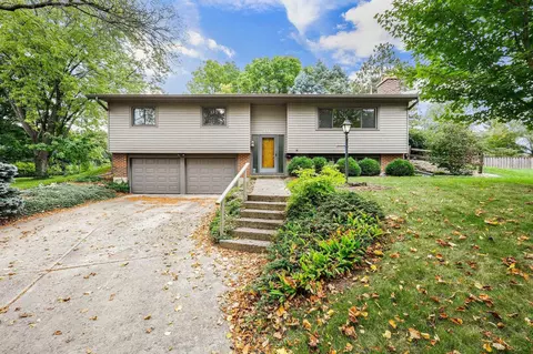 6301 Bradley Pl, Madison, WI 53711