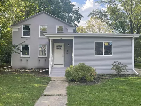 149 W State St, Burlington, WI 53105