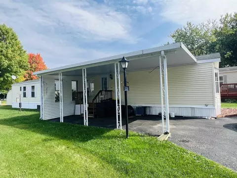 128 Deer Path, Baraboo, WI 53913