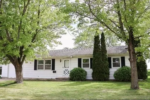 708 18th St, Brodhead, WI 53520
