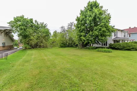 211 E Milwaukee Ave, Fort Atkinson, WI 53538