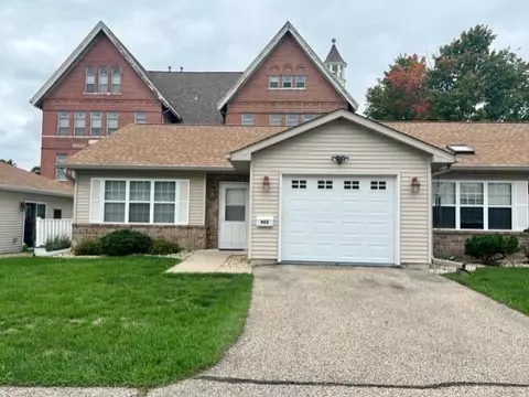 605 Oberdorf Ct #110, New Glarus, WI 53574