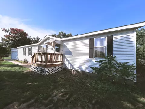 207 Quincy St, Friendship, WI 53934