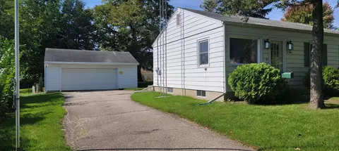 536 S 5th St, Delavan, WI 53115