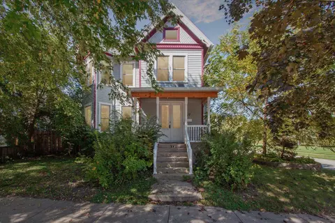 717 E Court St, Janesville, WI 53545