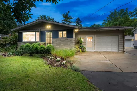 5413 Woodley Ln, Madison, WI 53713