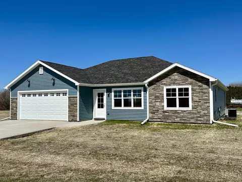 111 Parkview Ave, Shullsburg, WI 53586