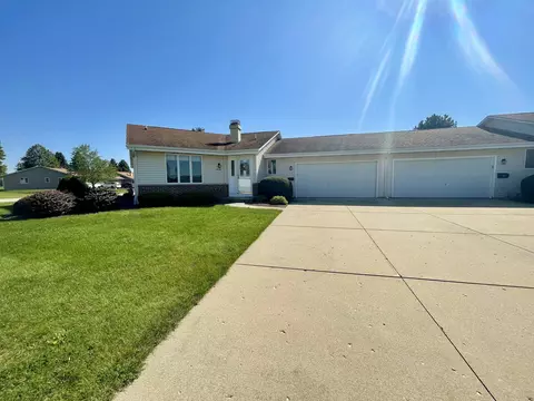 4036 Randolph Rd, Janesville, WI 53546