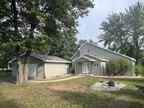 987 Wellington Ct, Nekoosa, WI 54457