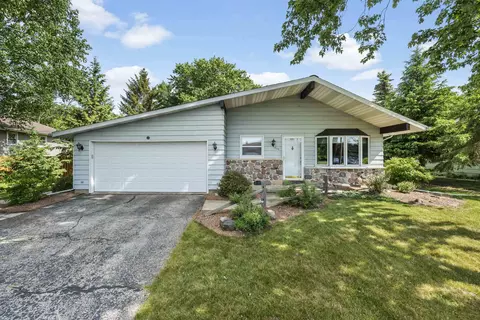 806 Mark Dr, Verona, WI 53593