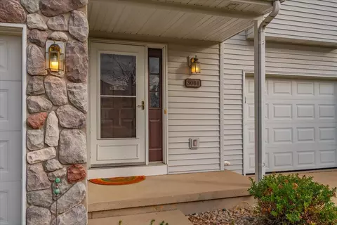 3084 Wyndham Dr, Sun Prairie, WI 53590