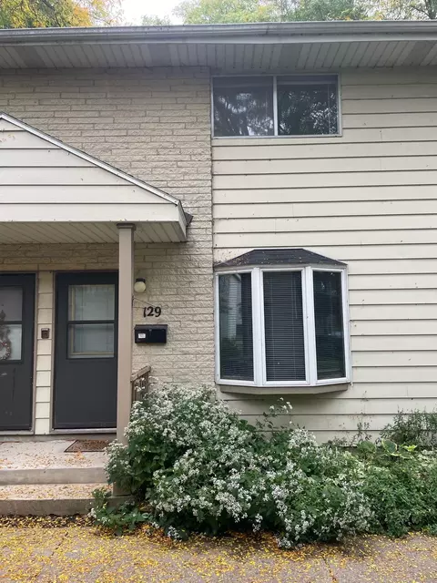 129 S Lakewood Gardens Ln, Madison, WI 53704
