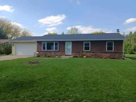 432 Higgins Dr, Evansville, WI 53536