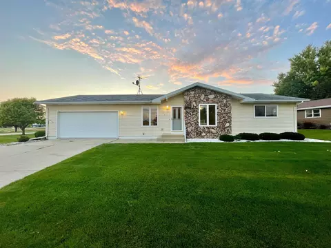 437 Washington St, Monticello, WI 53570