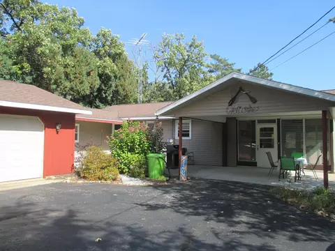 284 Carriage Rd, Montello, WI 53949