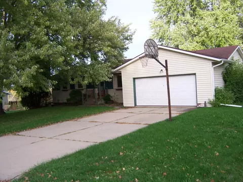 848 10th Ave, New Glarus, WI 53574