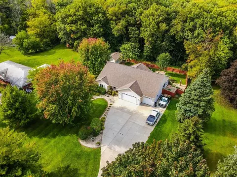 w9404 Us 18, Cambridge, WI 53523