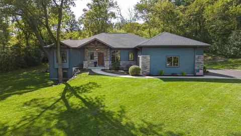 6325 W Grand Videre Dr, Janesville, WI 53548