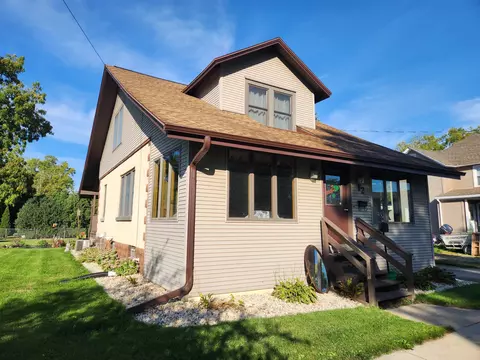12 Mechanic St, Edgerton, WI 53534