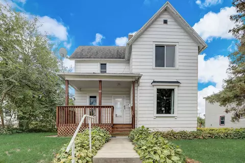 114 Maple St, Baraboo, WI 53913