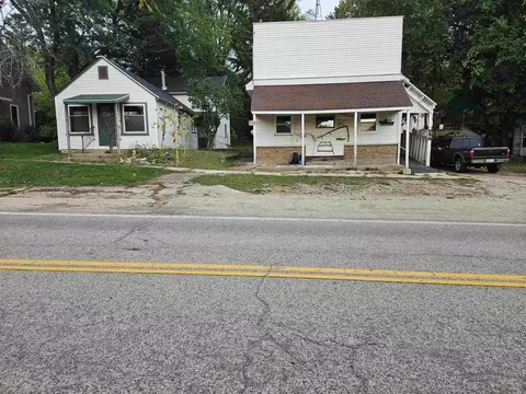 n1684 Madison Street, Manchester, WI 53946