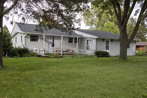 214 Ash St, Cambridge, WI 53523