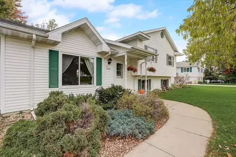 415 Colby Blvd, Poynette, WI 53955