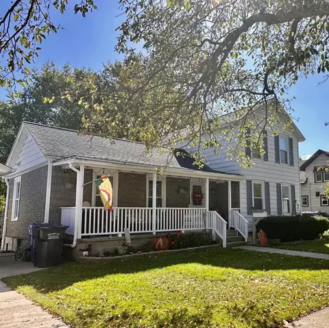 639 S Main St, Columbus, WI 53925