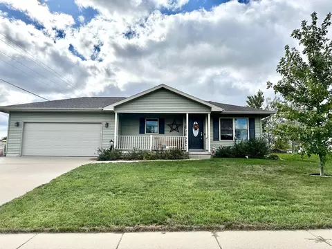 515 Mubarak St, Tomah, WI 54660