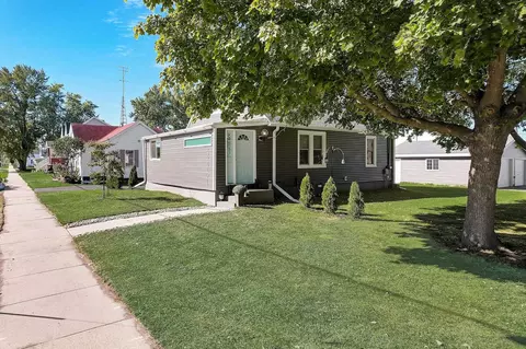 321 Washington St, Portage, WI 53901