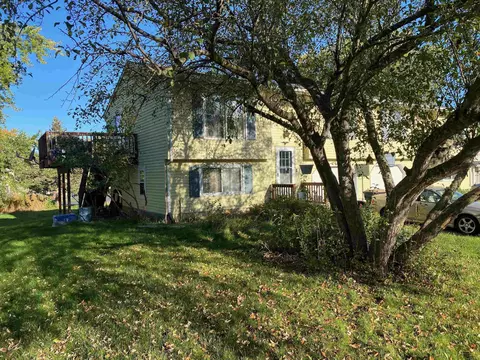 324 N Lexington Pkwy, Deforest, WI 53532
