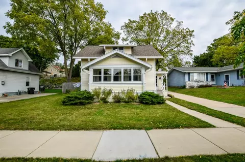 1124 E Academy St, Stoughton, WI 53589